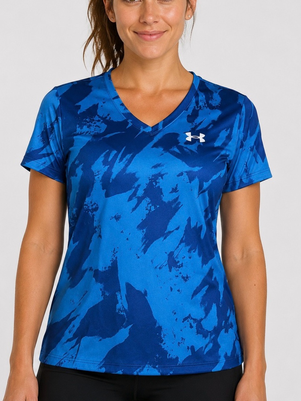 Under Armour Women’s Blue Abstract Print Loose Fit Athletic V-Neck Tee Large